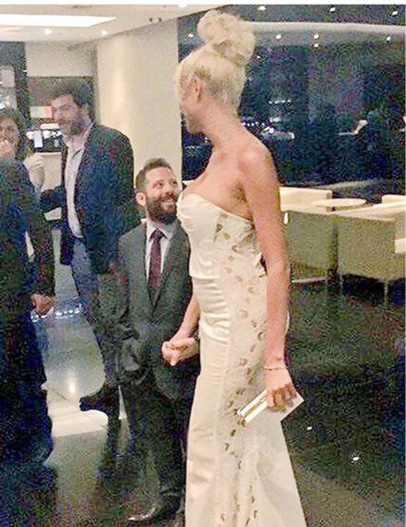 Σάλος με το σύντροφο Ελληνίδας μοντέλου που πάει μόνο με άσχημους! (videos+photos)