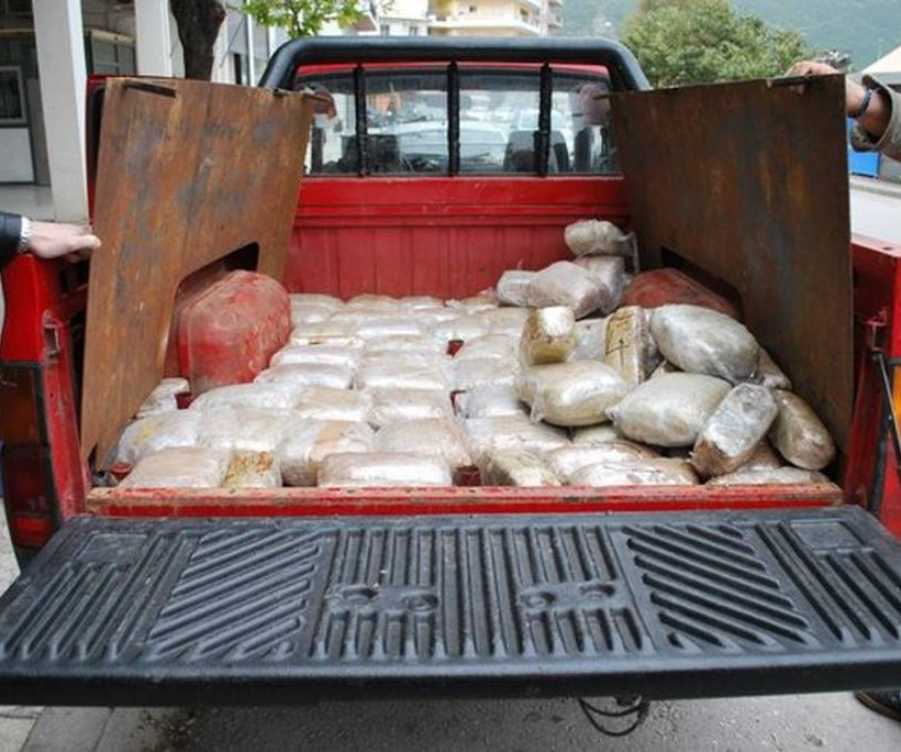 Θεσπρωτία: Έκρυψε στην καρότσα 66 κιλά χασίς!