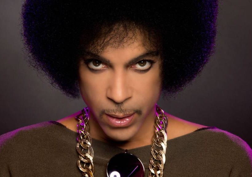 Prince: Ο εκκεντρικός τραγουδιστής με την πολυτάραχη ζωή! (pics+vids)