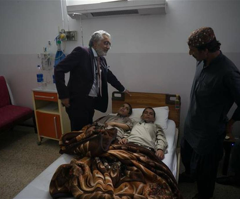 Απίστευτο: Τη μέρα είναι δυο φυσιολογικά παιδιά, το βράδυ όμως…(pics)