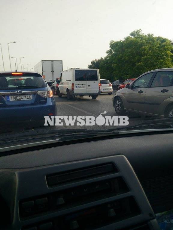 Προσοχή: Κυκλοφοριακό «έμφραγμα» στους δρόμους – Πού παρατηρούνται προβλήματα 