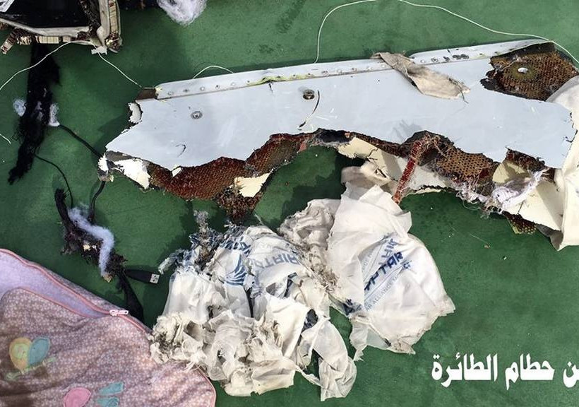 EgyptAir: Μάχη με τον χρόνο για τον εντοπισμό των «μαύρων κουτιών» της μοιραίας πτήσης (Pics & Vids)