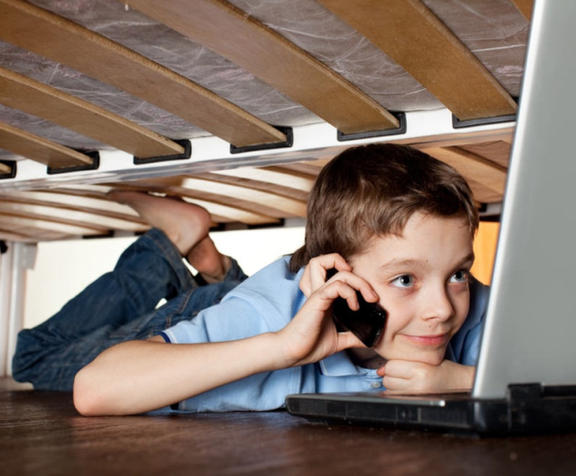 Παιδιά και Διαδίκτυο: Πώς να τα προστατεύσετε