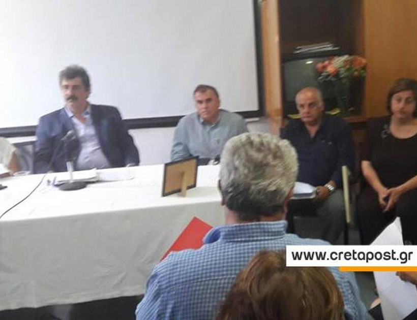 Κλώτσησαν τον Πολάκη στην Ιεράπετρα (pics)