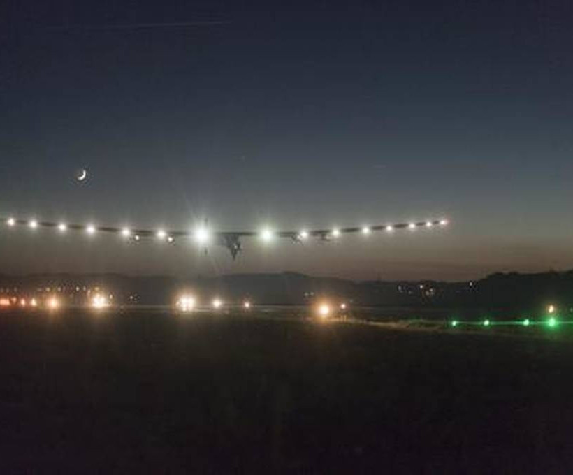 Solar Impulse 2: Δείτε LIVE να γράφεται ιστορία πάνω από τον Ατλαντικό Ωκεανό