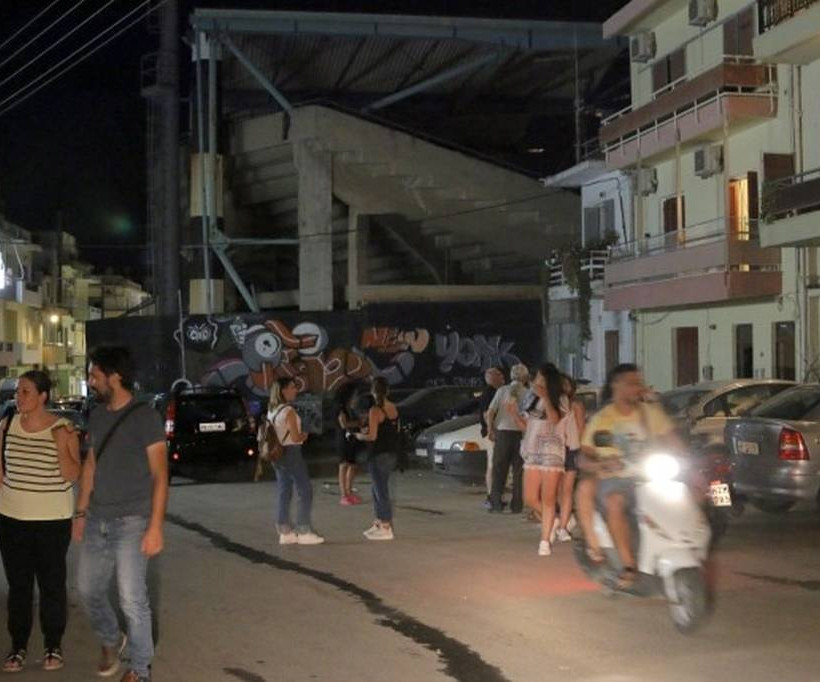 ΣΟΚ στην Κρήτη: 20χρονη έπεσε σε φωταγωγό πολυκατοικίας (pics)