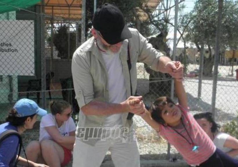 Μυτιλήνη: To Game of Thrones στο πλευρό των προσφύγων (pics)