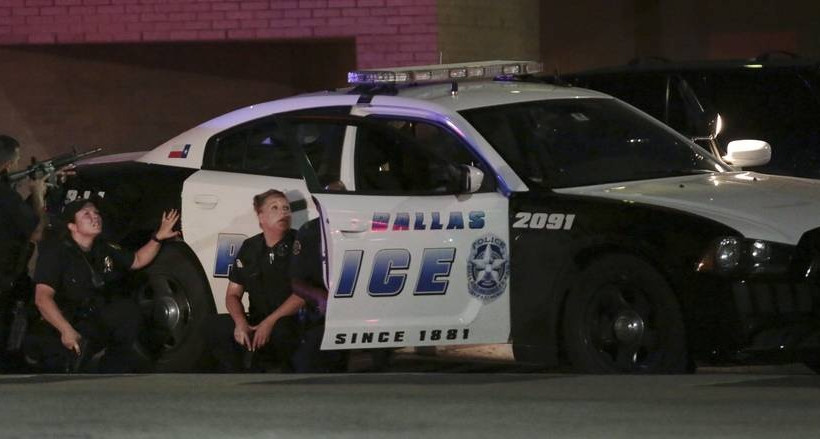 Μακελειό Ντάλας: Έτσι στήθηκε η ενέδρα θανάτου που στοίχισε τη ζωή σε πέντε αστυνομικούς