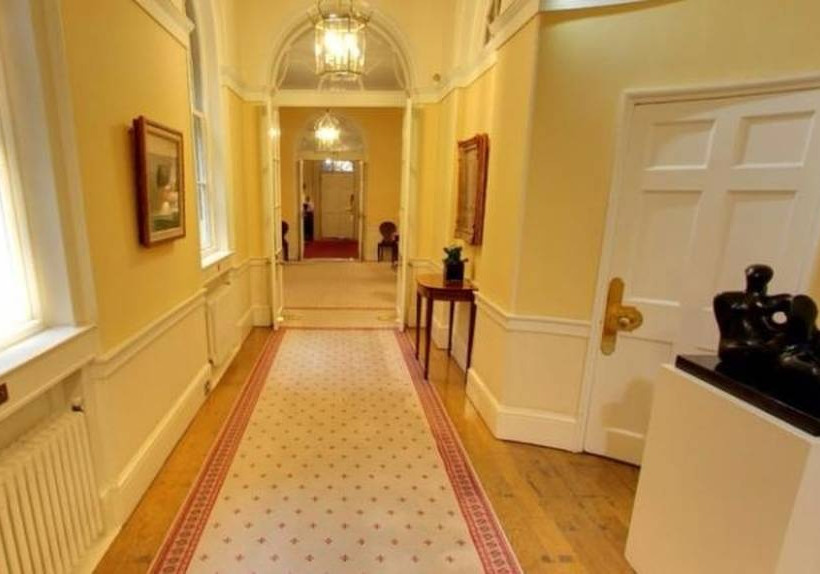 Ξεναγηθείτε εικονικά στο σπίτι που μόνο Πρωθυπουργοί και Πρόεδροι έχουν πατήσει το πόδι τους 