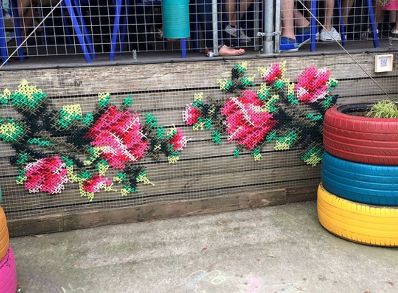 Για μάθημα σταυροβελονιάς στη Μαδρίτη