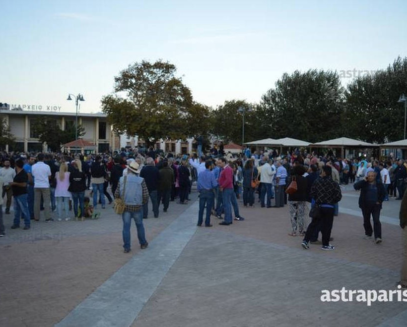 Παγχιακό συλλαλητήριο για το προσφυγικό: «Μουζάλα παραιτήσου, πάρε και τις ΜΚΟ μαζί σου» (vid+pics)