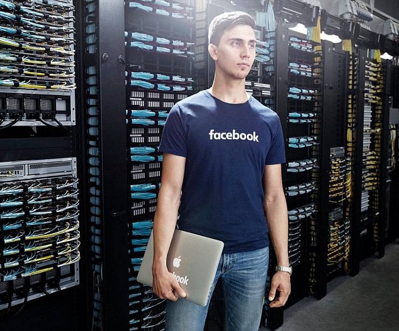 Δείτε το απίστευτο εσωτερικό ενός από τα μεγαλύτερα κέντρα δεδομένων του Facebook