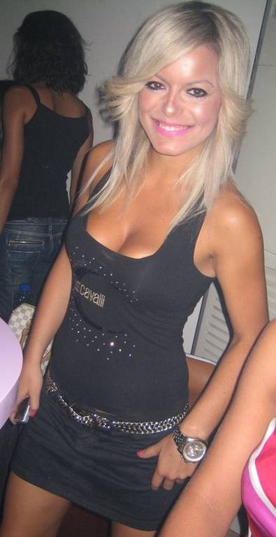 Η πιο σέξι διαιτητής της χώρας που βάζει «φωτιά» στα γήπεδα – Αντέχετε να τη δείτε; (pic)