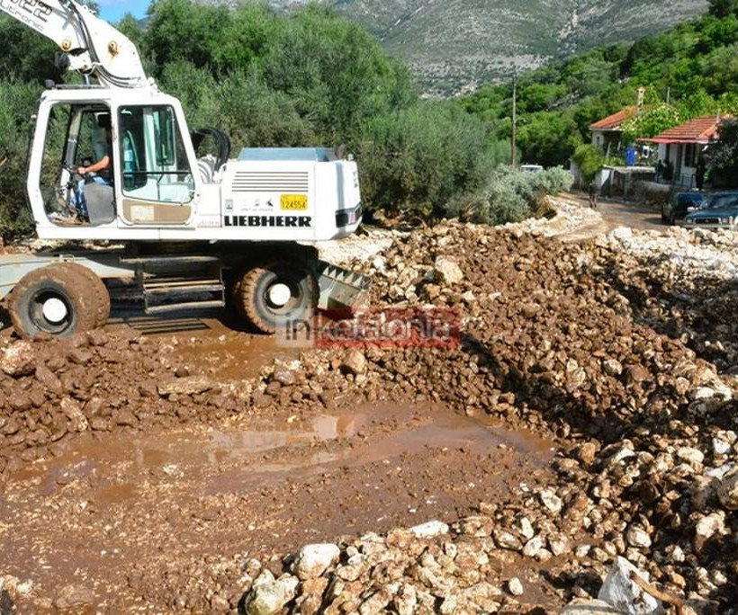 Κεφαλονιά: Η θεομηνία «έπνιξε» δυο χωριά - Εικόνες βιβλικής καταστροφής 