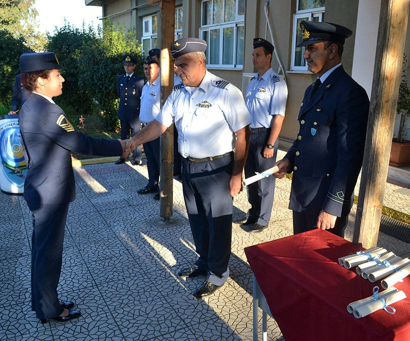 Πολεμική Αεροπορία: Απονομή Πτυχίων στους απόφοιτους της 4ης ΣΕΕ/ΣΔΙΕΠ (pics)