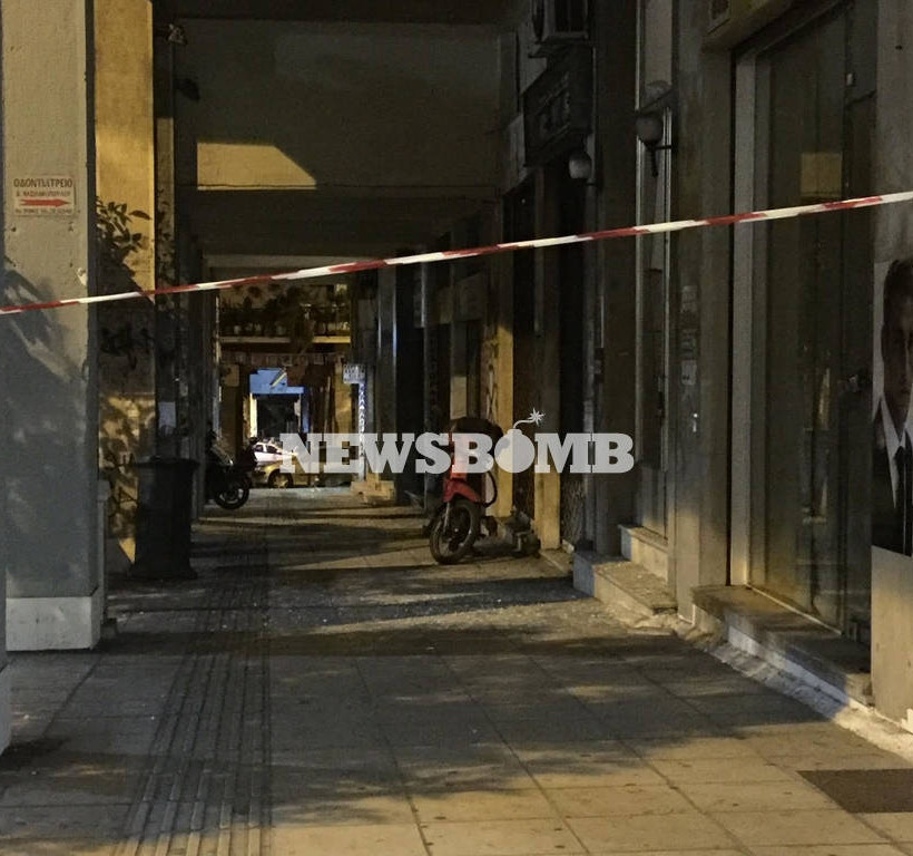 Ισχυρή έκρηξη σε βιβλιοπωλείο στην Ιπποκράτους
