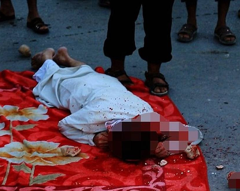 Νέα φρικαλεότητα των τζιχαντιστών: Λιθοβόλησαν μέχρι θανάτου δύο άνδρες για μοιχεία (pics) 