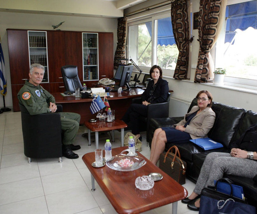 Επίσκεψη Ειδικής Γραμματέως ΥΕΘΑ στο ΑΤΑ και την 110ΠΜ (pics)