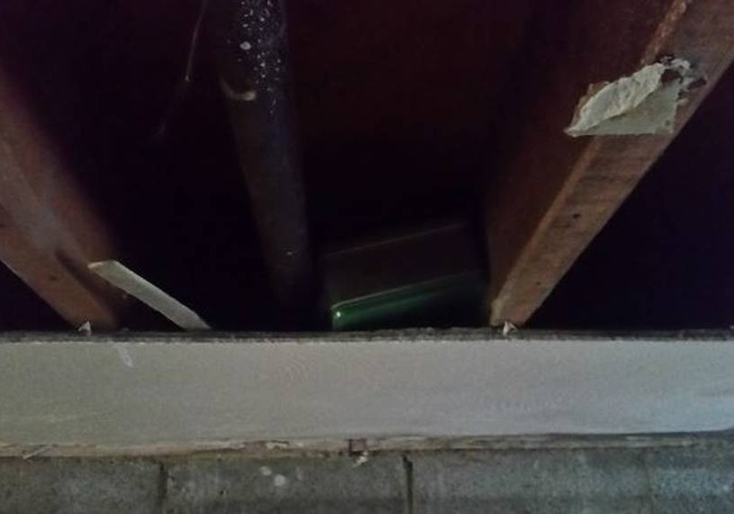 Απίστευτο: Ανακαίνιζε το σπίτι και ανακάλυψε κάτι που του άλλαξε τη ζωή! (pics)