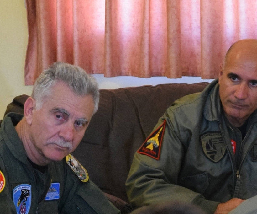 Πολεμική Αεροπορία: Επίσκεψη του Αρχηγού ΤΑ στο Κλιμάκιο Αεροσκαφών Ετοιμότητας της 135ΣΜ (pics)