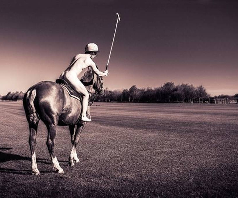 Γυμνοί για καλό σκοπό οι «Έλληνες Θεοί» του Κέιμπριτζ (photos)