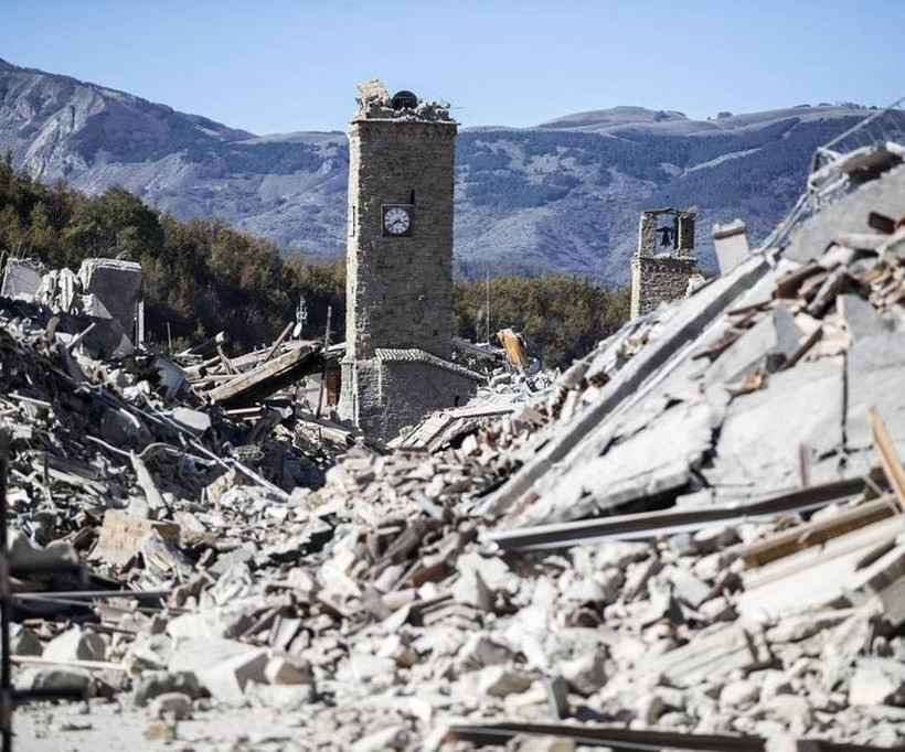 ΕΚΤΑΚΤΟ- Ισχυρός σεισμός 6,6 Ριχτέρ συγκλόνισε την Ιταλία 