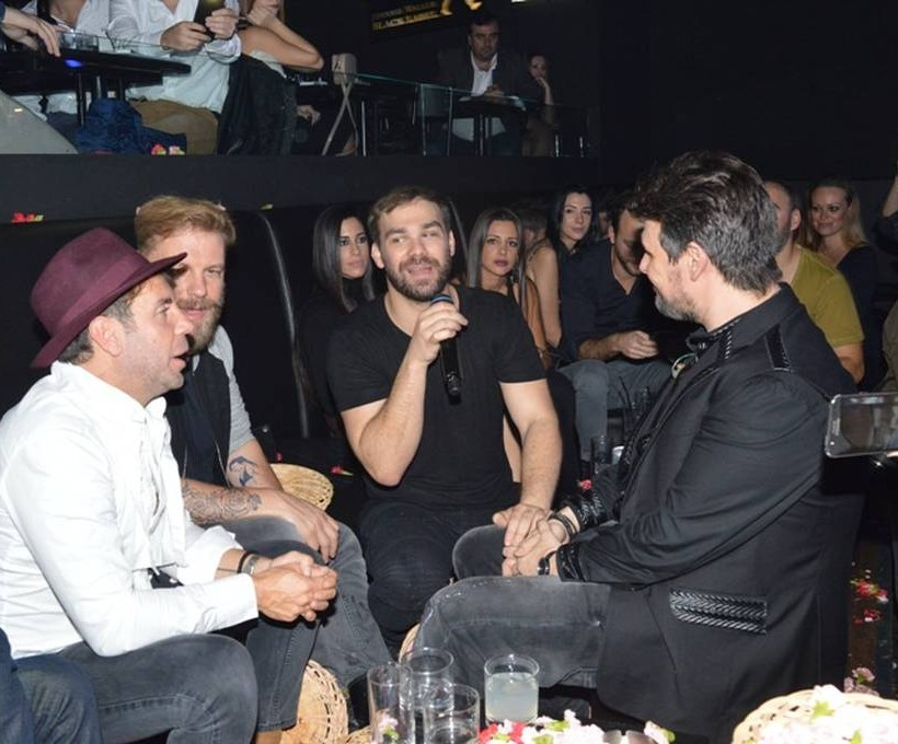 Πάνος Κιάμος – Νίκος Κουρκούλης: Παρέλαση επωνύμων στο «Club 22»!!!