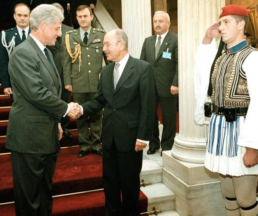 Κωστής Στεφανόπουλος: Αυτή ήταν η συγκλονιστική ομιλία του προς τον Μπιλ Κλίντον (vid + pics)