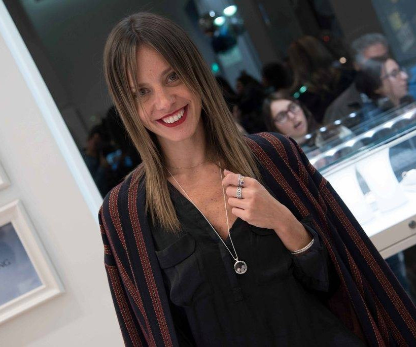 Η Χρυσιάννα Ανδριοπούλου με κοσμήματα PANDORA