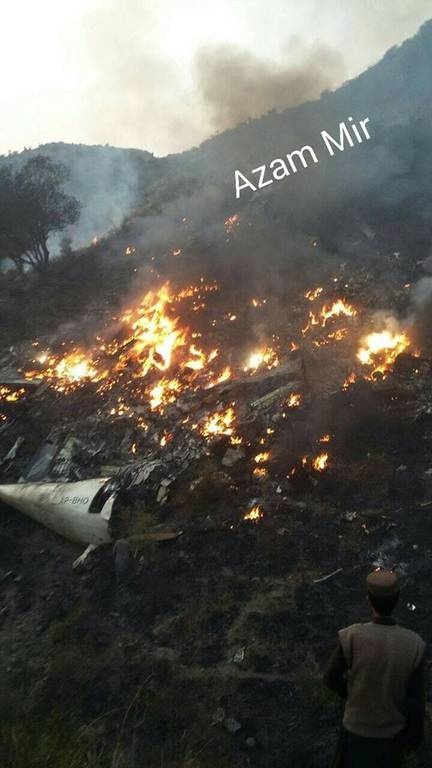Συνετρίβη αεροπλάνο στο Πακιστάν