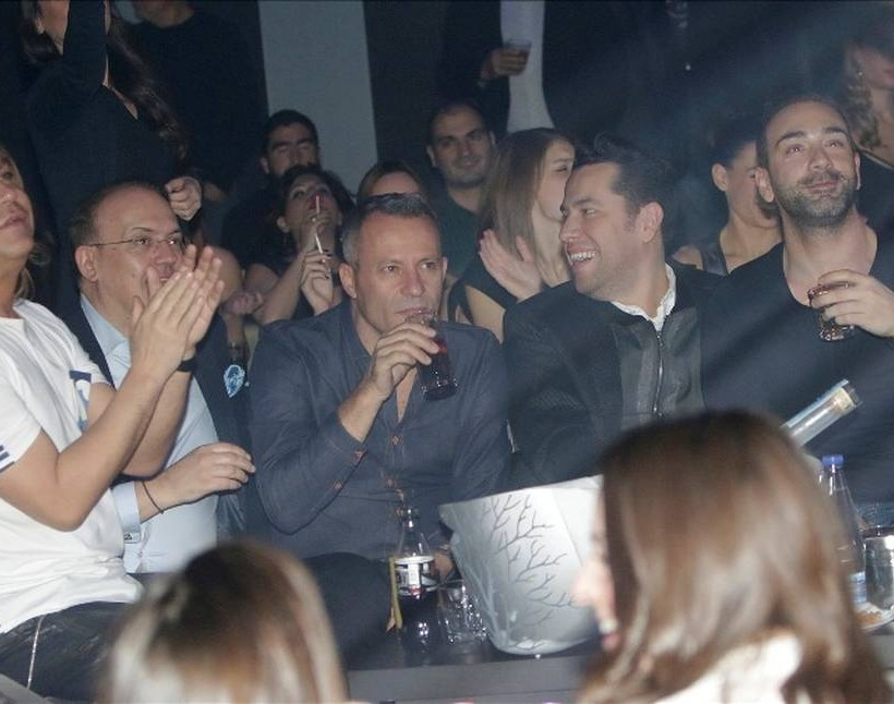 «ΦΩΣ» ...σε ότι αξίζει Καίτη Γαρμπή - Στέλλα Καλλή 