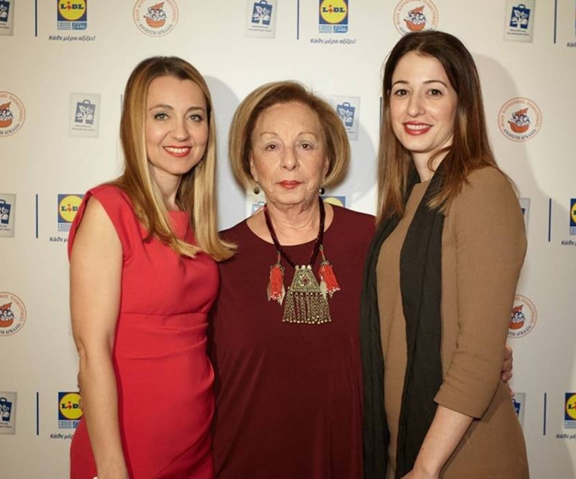 Φέτος μεγαλώνουμε την αγκαλιά μας για τα παιδιά! 