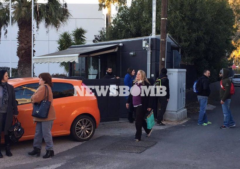 ΤΩΡΑ: Αιματηρή ληστεία σε γνωστή εταιρεία αλλαντικών στην Κηφισιά – Δύο τραυματίες