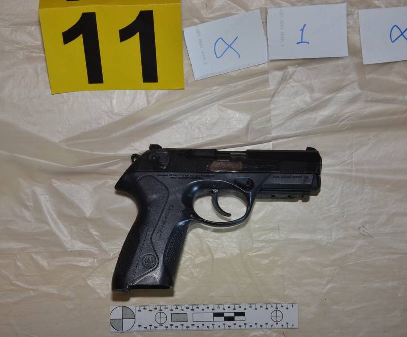 Πόλα Ρούπα: Έκρυβε ολόκληρο οπλοστάσιο στο σπίτι της Ηλιούπολης (photos)