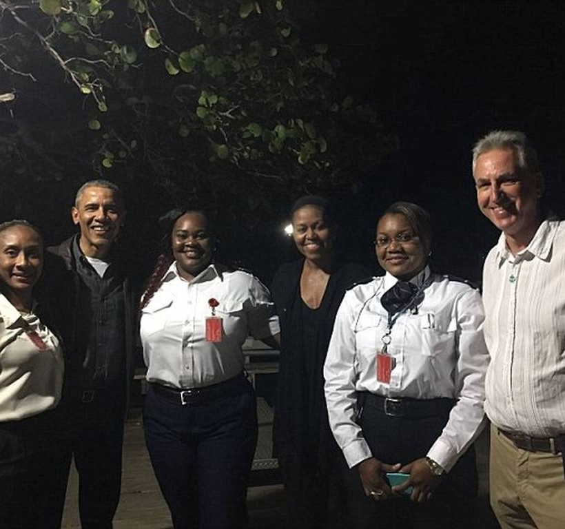 Διακοπές σε εξωτικό παράδεισο για το ζεύγος Ομπάμα! (pics)