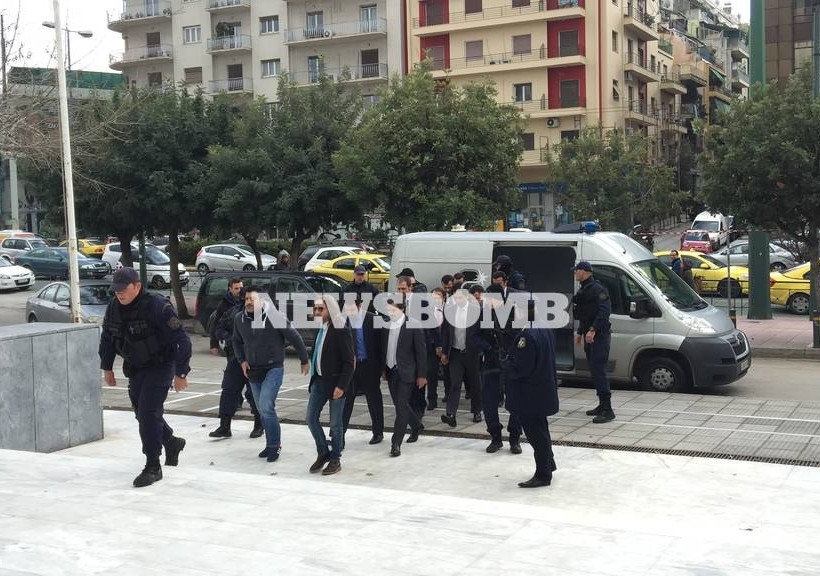 Στον Άρειο Πάγο οι Τούρκοι στρατιωτικοί - Αναμένονται οι αποφάσεις για το μέλλον τους (pics&vid)