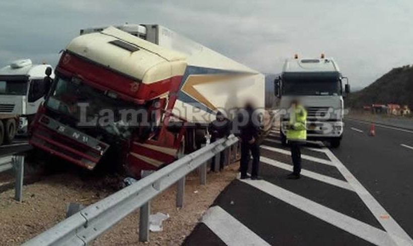 Φθιώτιδα: Παραλίγο θανατηφόρο τροχαίο λόγω… εντόμου! (pics)