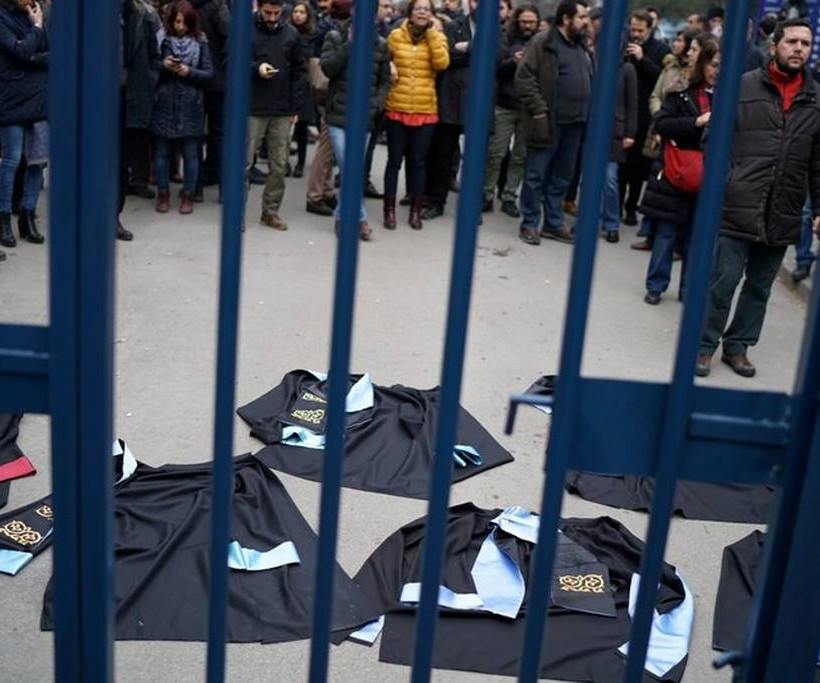 Συλλήψεις και δακρυγόνα σε επεισόδια στην Άγκυρα (pics+vid)