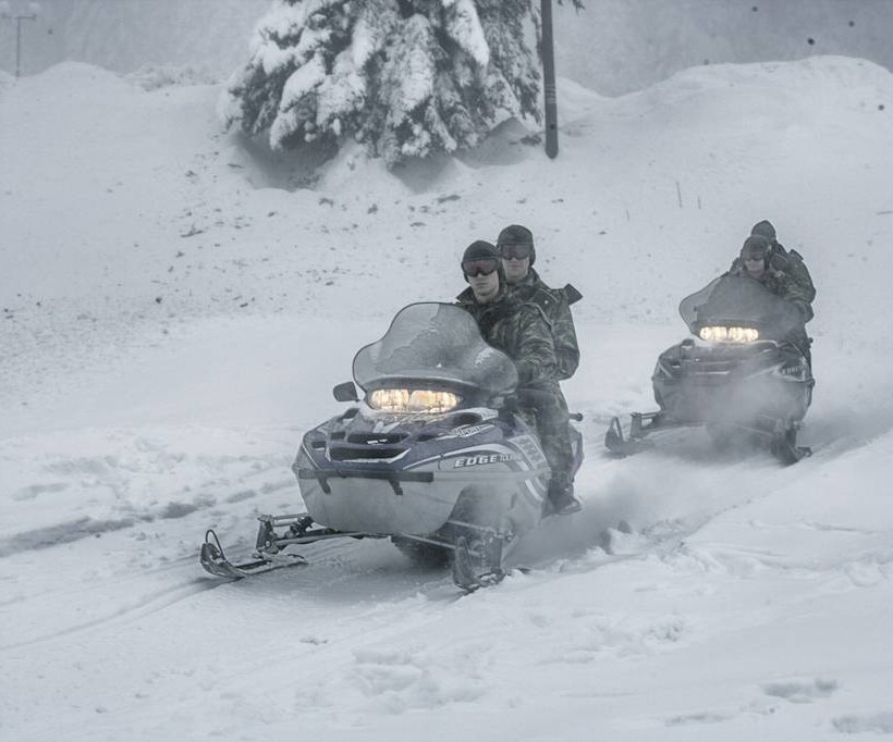 Στρατός Ξηράς: Εκπαίδευση νέων υπαξιωματικών στο χιονισμένο Περτούλι