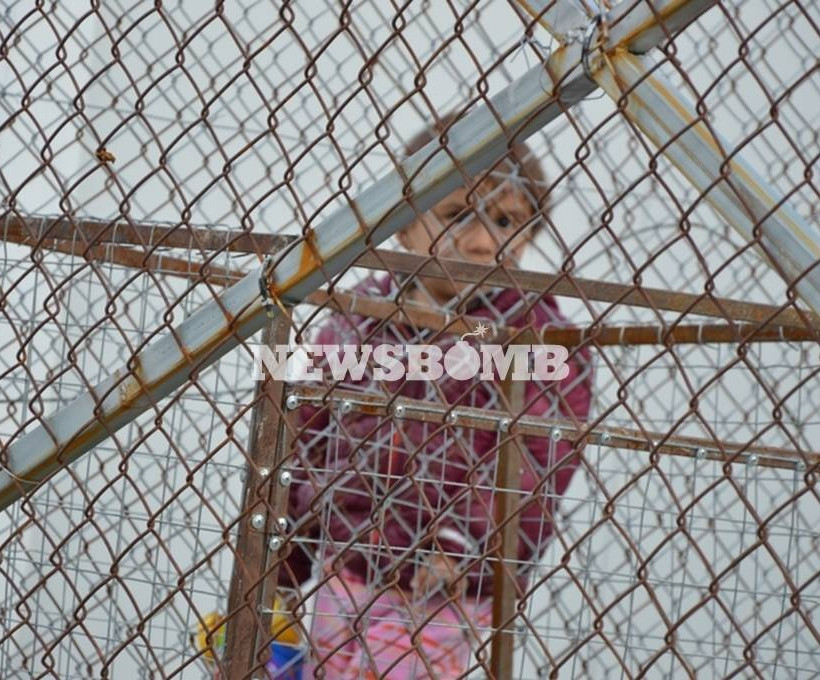 To Newsbomb.gr στη Μυτιλήνη: Διχασμός και προβληματισμός για τους μετανάστες 