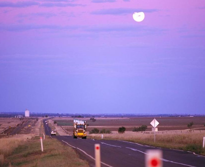 Φρίκη: Απήγαγαν 22χρονη τουρίστρια και τη βίαζαν επί δύο μήνες στο πίσω μέρος ενός βαν (Pics+Vid)