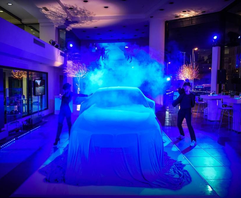 Η έκτη γενιά της BMW Σειράς 5 συναντά την Τέχνη στην Σπανός ΑΕ. (pics+vid)