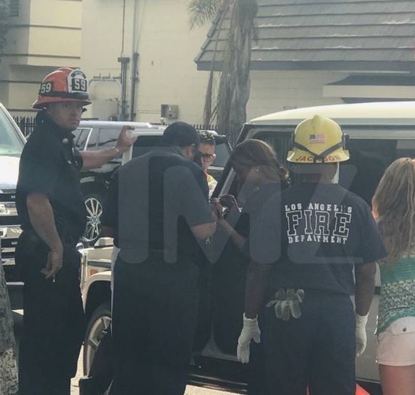 Σοβαρό τροχαίο για διάσημη έγκυο τραγουδίστρια (pics)