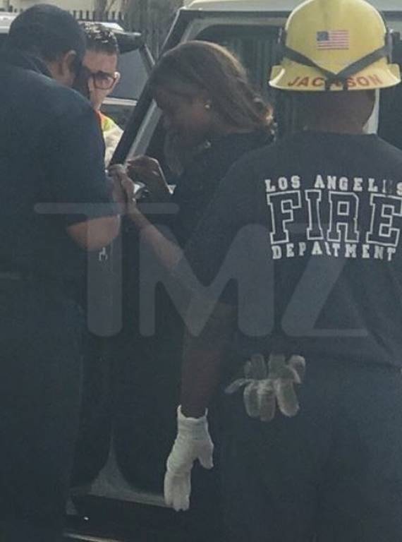 Σοβαρό τροχαίο για διάσημη έγκυο τραγουδίστρια (pics)