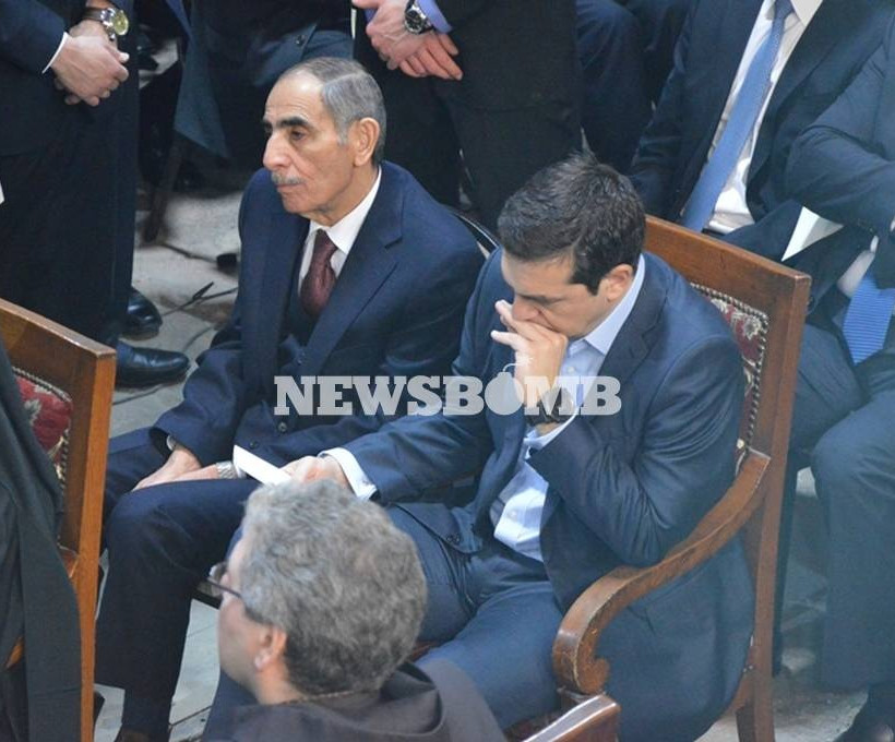 Ιστορικές στιγμές στην τελετή παράδοσης του Πανάγιου Τάφου (photos)