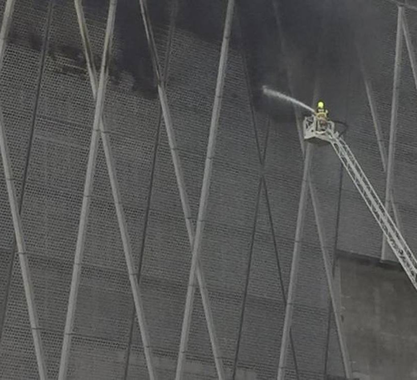 Κόλαση φωτιάς σε ουρανοξύστη του Ντουμπάι (pics+vid)
