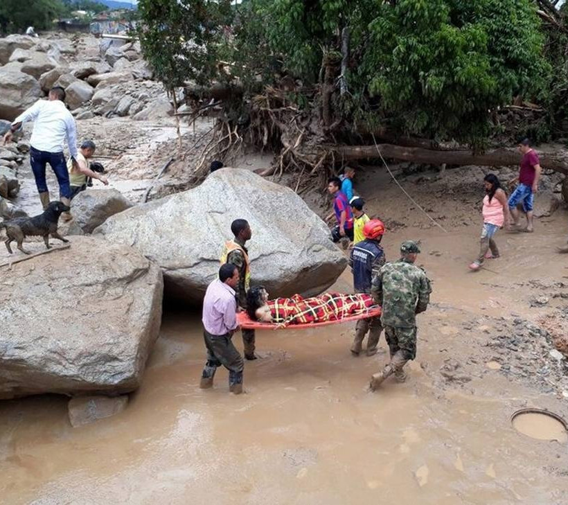 Θρήνος στην Κολομβία: 43 παιδιά ανάμεσα στους 254 νεκρούς από τις κατολισθήσεις λάσπης