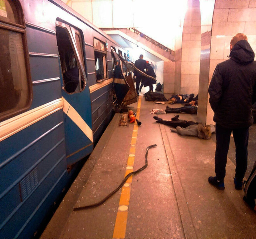Έκρηξη Αγία Πετρούπολη: Συγκλονιστικές εικόνες από το μετρό – Θλίψη και ανησυχία στη χώρα