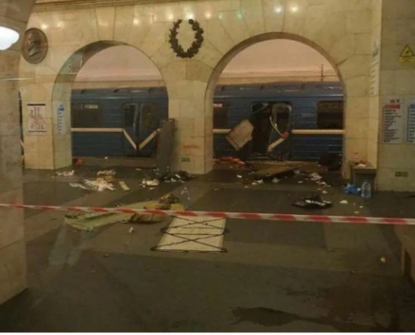 Έκρηξη Αγία Πετρούπολη: Συγκλονιστικές εικόνες από το μετρό – Θλίψη και ανησυχία στη χώρα