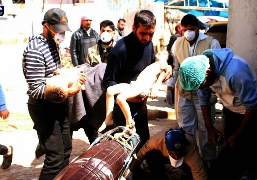 Συγκλονίζουν οι φωτογραφίες των νεκρών παιδιών από τη χημική επίθεση στη Συρία (ΣΚΛΗΡΕΣ ΕΙΚΟΝΕΣ)